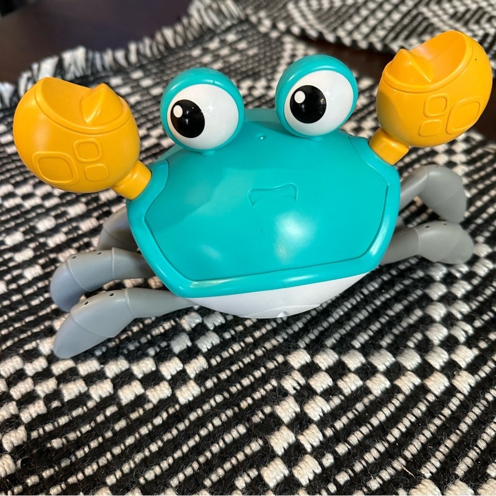 Crawling Crab Baby Toddler Toy - NWOT
